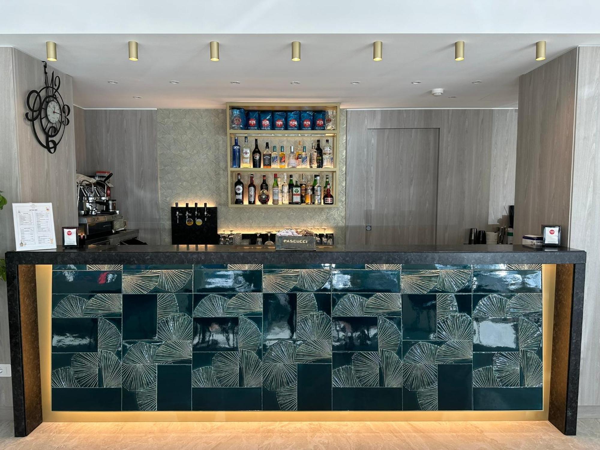 Hotel Tropic - Fronte Mare Riccione Dış mekan fotoğraf